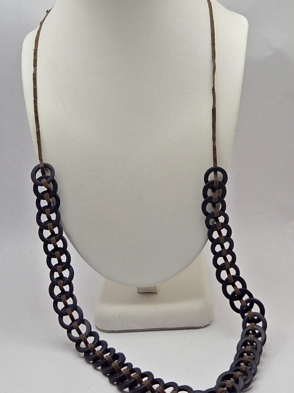 NWT Botanical Harvest Eco Friendly Wood & Suede Circle Link Necklace 30 Inch